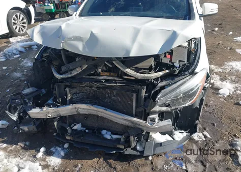 2014 Mercedes-Benz Cla 45 Amg 4Matic z USA, uszkodzony, nr VIN WDDSJ5CB6EN082428